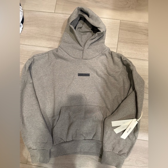 Fear of God Essentials Hoodie – Size Medium (Grey) - Picture 1 of 5